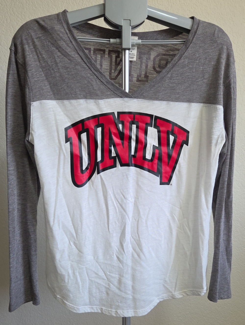 PINK Victoria's Secret Long Sleeve V-Neck Colorblock Tee in Gray, White & Red